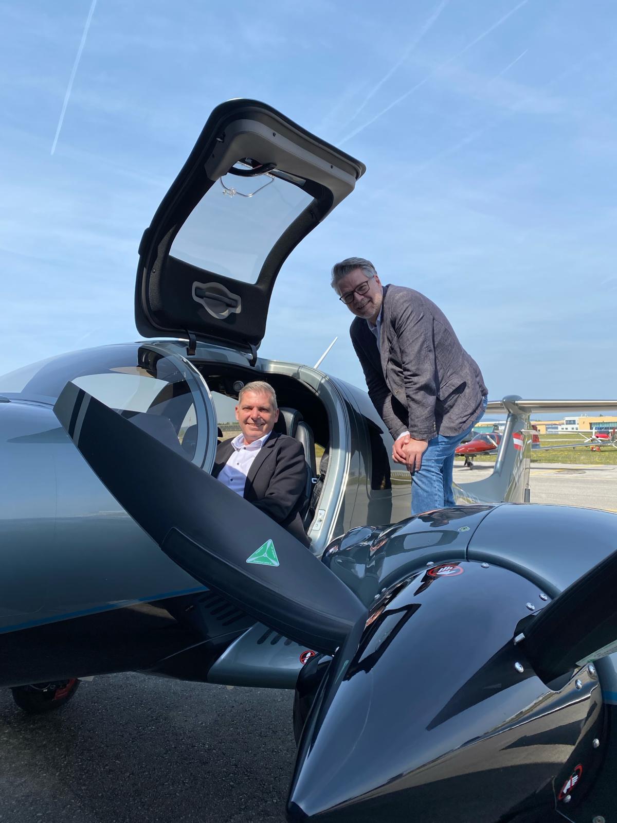 Betriebsbesuch bei Diamond Aircraft